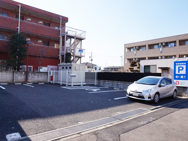 なかむら整形外科駐車場